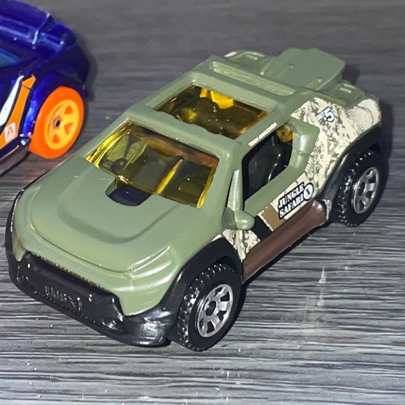 Hotwheels Bundle of 15 - Picture 10 of 13